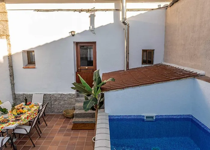 Valsain Lodge con piscina y patio privado PISCINA ABIERTA
